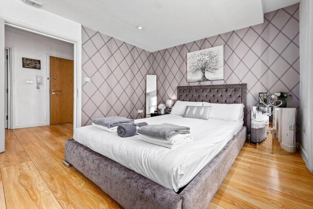 3 Bedroom Apartment In Haymarket Central London Sleep 10 Hy2 Kültér fotó