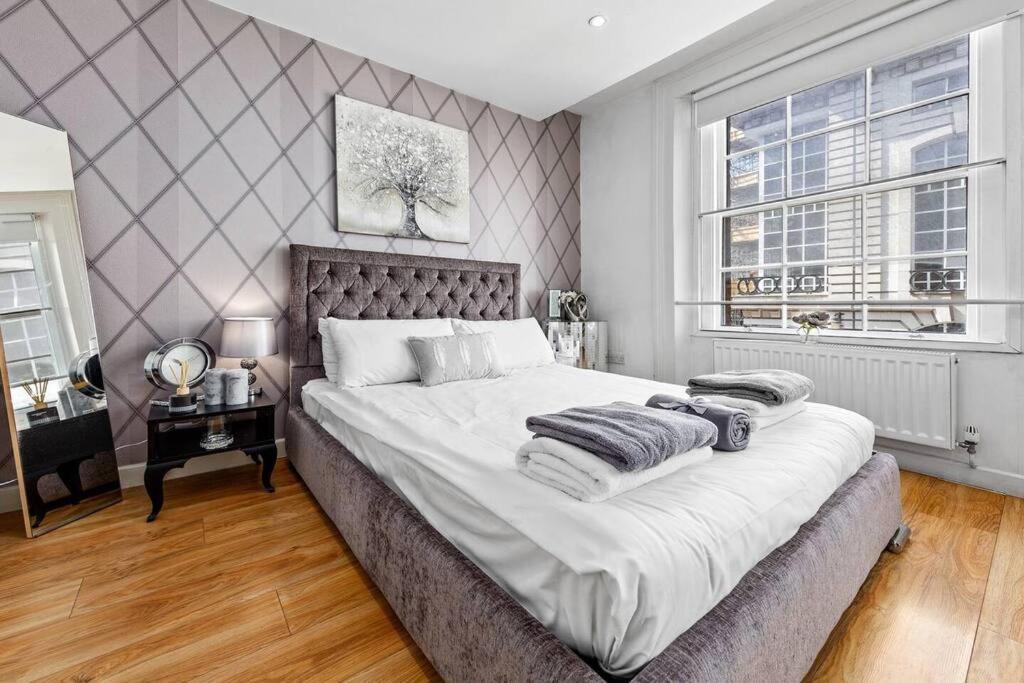 3 Bedroom Apartment In Haymarket Central London Sleep 10 Hy2 Kültér fotó