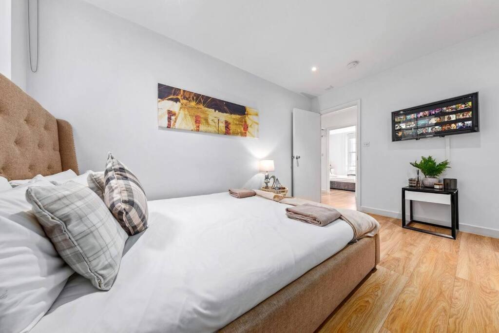 3 Bedroom Apartment In Haymarket Central London Sleep 10 Hy2 Kültér fotó